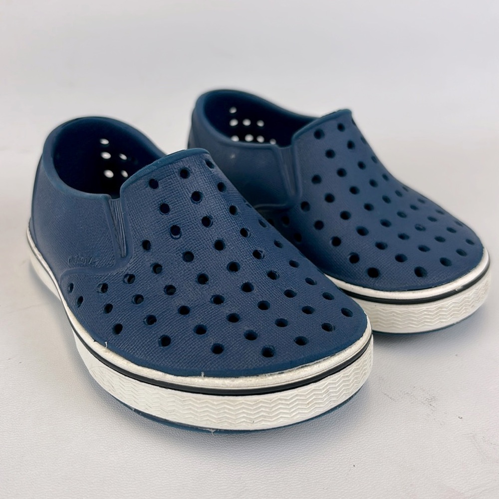 NATIVE Miles Navy Blue Slip-On Waterproof Shoes Size C6